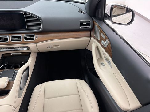 Used 2025 Mercedes-Benz GLE 450 4MATIC image 30