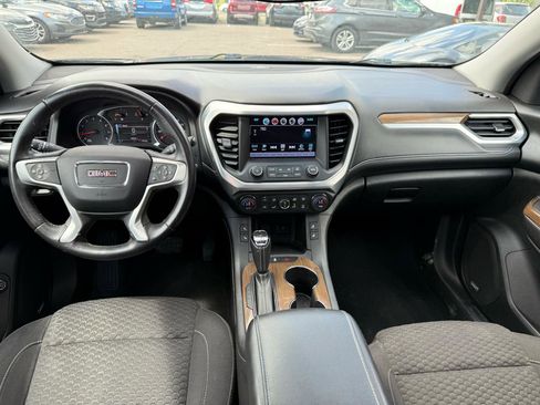 Used 2017 GMC Acadia SLE FWD image 12