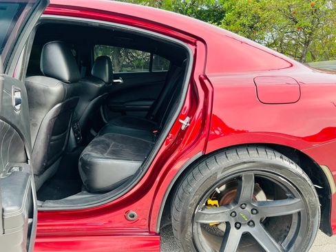 Used 2019 Dodge Charger R/T w/ Plus Group RWD image 12
