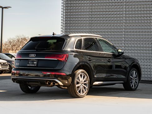 Certified 2023 Audi SQ5 Premium Plus w/ Premium Plus Package image 4
