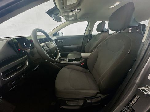Used 2025 Kia K4 LXS image 13