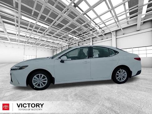 Used 2026 Toyota Camry LE image 6