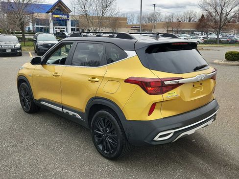 Used 2022 Kia Seltos Nightfall Edition image 4