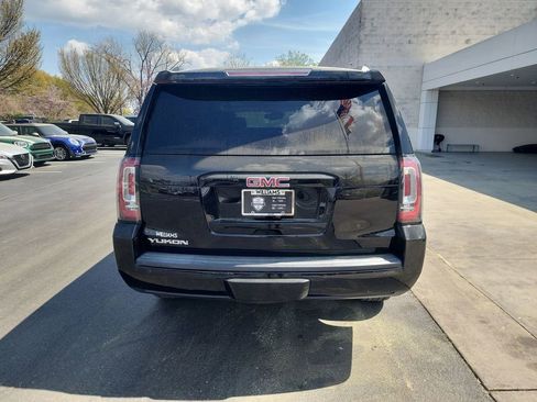 Used 2017 GMC Yukon SLT w/ Open Road Package image 7