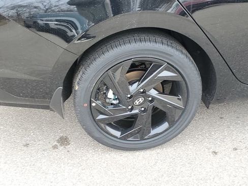 New 2026 Hyundai Elantra SEL Sport Premium FWD image 5