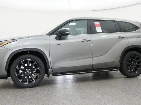 New 2026 Toyota Highlander XLE AWD/4WD image 15