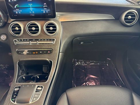 Used 2022 Mercedes-Benz GLC 300 image 27