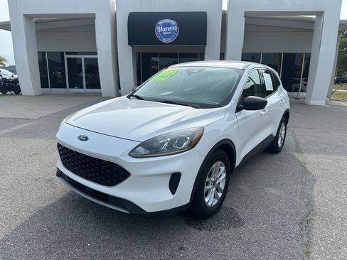 Used 2022 Ford Escape SE AWD/4WD image 1