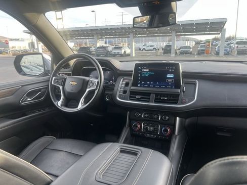 Certified 2023 Chevrolet Suburban Premier image 36