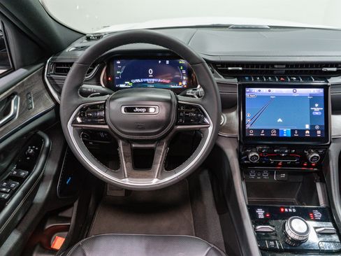 Used 2024 Jeep Grand Cherokee Overland w/ Trailer Tow Package image 11