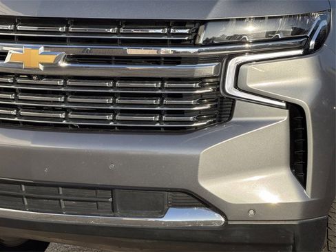 Used 2021 Chevrolet Tahoe Premier w/ Premium Package image 7