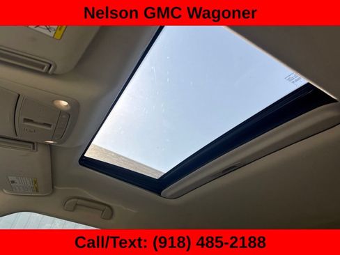 Used 2021 Nissan Armada SL w/ Captain's Chairs Package RWD image 14