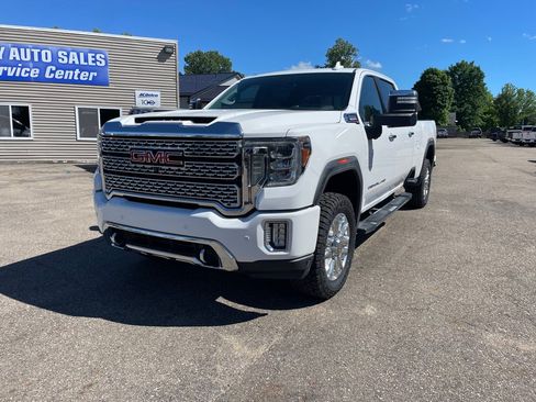 Used 2020 GMC Sierra 3500 Denali w/ Denali Ultimate Package AWD/4WD image 2