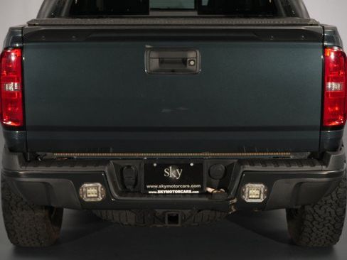 Used 2018 Chevrolet Colorado ZR2 w/ ZR2 Dusk Special Edition AWD/4WD image 17