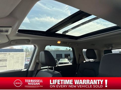 New 2026 Nissan Pathfinder Platinum image 21