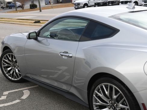 New 2026 Ford Mustang Premium image 7