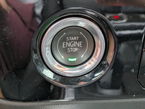 Used 2023 Chevrolet Silverado 1500 LT image 26