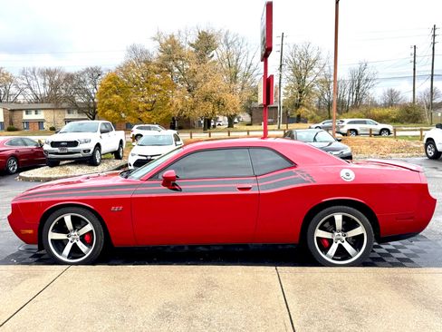 Used 2012 Dodge Challenger SRT8 w/ Premium Sound Group image 16