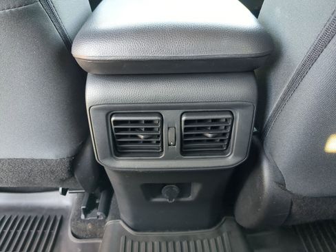 Used 2023 Toyota RAV4 LE image 27