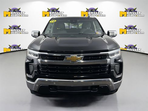 Used 2024 Chevrolet Silverado 1500 LT image 2