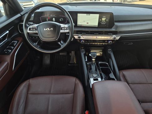 Used 2023 Kia Telluride EX w/ EX Captain's Chair Package image 18