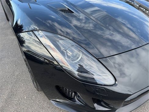 Used 2017 Jaguar F-TYPE R AWD/4WD image 47