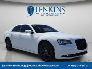 Used 2023 Chrysler 300 S w/ Comfort Group RWD video 1