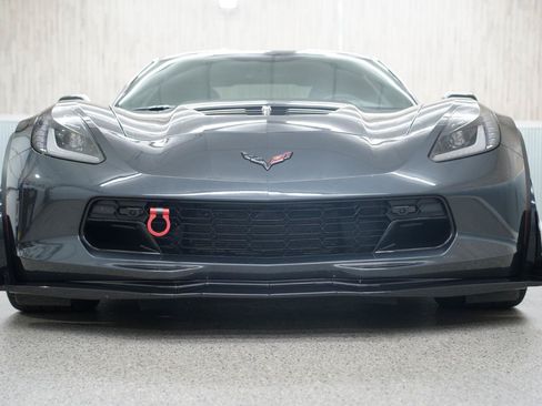 Used 2018 Chevrolet Corvette Z06 RWD image 3