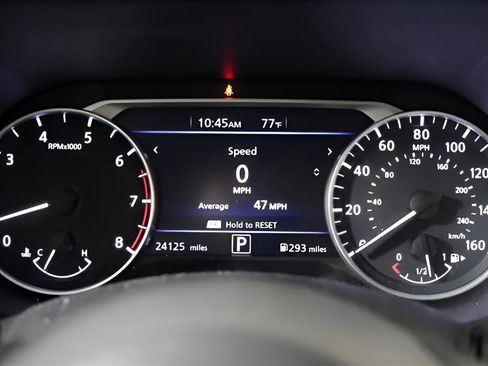 Used 2025 Nissan Sentra SV FWD image 32