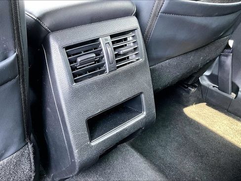 Used 2024 Mitsubishi Outlander SE FWD image 10