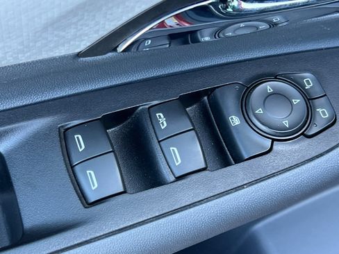 Used 2020 Chevrolet Bolt LT FWD image 13