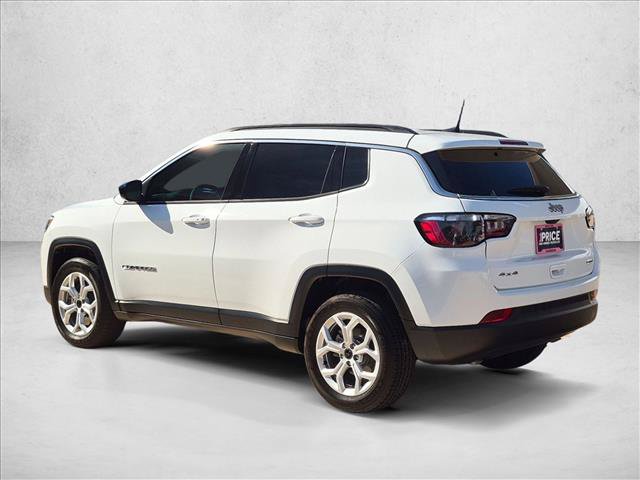 Used 2025 Jeep Compass Latitude AWD/4WD image 8