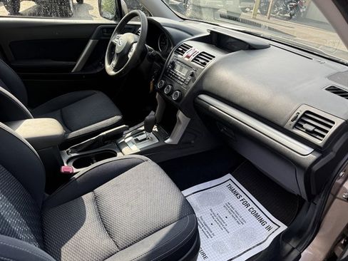 Used 2014 Subaru Forester 2.5i Premium w/ Popular Package #1 AWD/4WD image 39