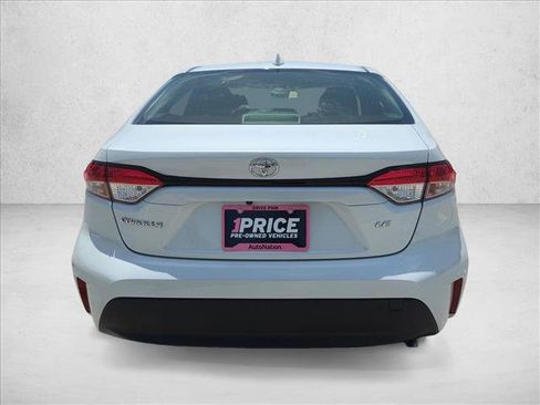 Used 2024 Toyota Corolla LE FWD image 7
