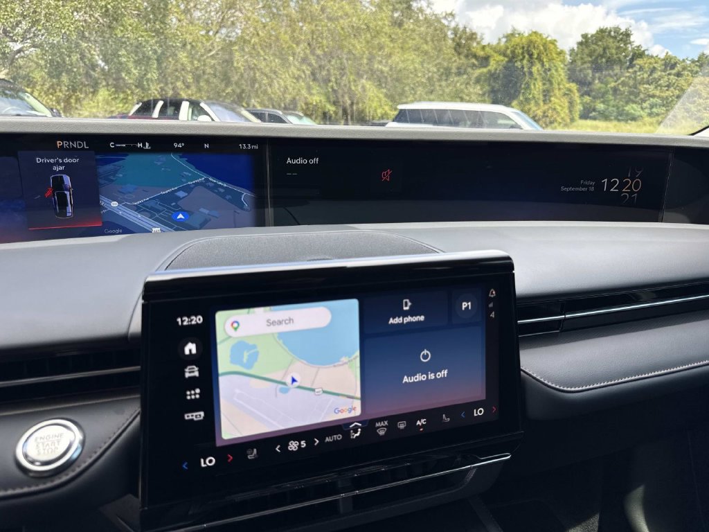 New 2026 Lincoln Nautilus Premier AWD/4WD image 23