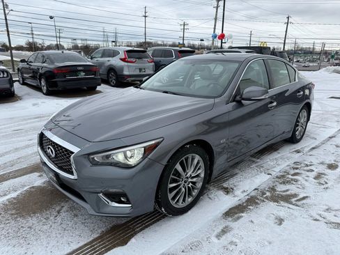 Used 2020 INFINITI Q50 Luxe w/ Essential Package (3.0T Luxe) image 5