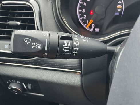 Used 2020 Jeep Grand Cherokee High Altitude AWD/4WD image 25