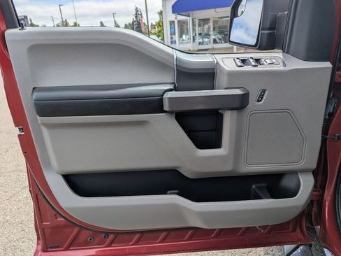 Used 2019 Ford F150 XLT w/ Equipment Group 302A Luxury AWD/4WD image 10