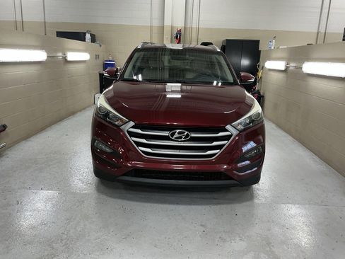 Used 2017 Hyundai Tucson SE Plus image 1