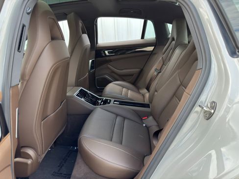 Used 2023 Porsche Panamera 4S image 45