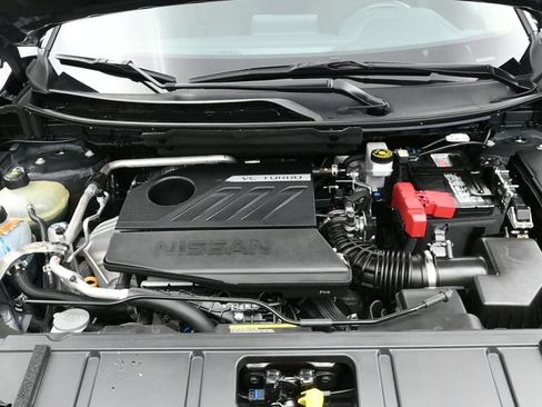 Used 2025 Nissan Rogue SV FWD image 16