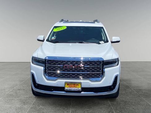 Used 2023 GMC Acadia Denali w/ Denali Ultimate Package FWD image 8