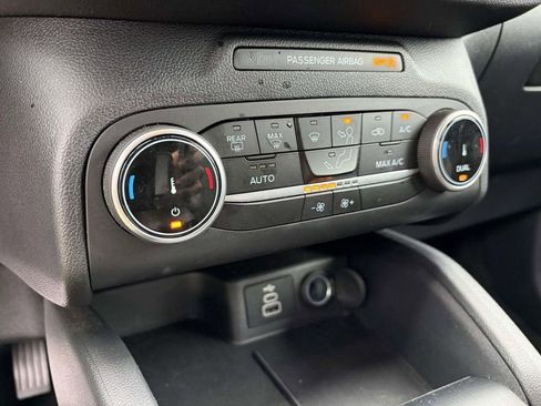 Used 2025 Ford Escape ST-Line AWD/4WD image 25