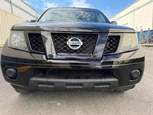 Used 2018 Nissan Frontier PRO-4X AWD/4WD image 34