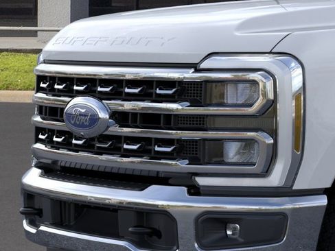 New 2026 Ford F350 XLT w/ XLT Premium Package AWD/4WD image 17