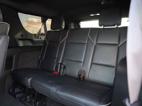 Used 2021 Cadillac Escalade ESV Premium Luxury w/ Driver Assist Tech Package image 21