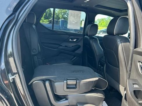 Certified 2023 Chevrolet Traverse Premier w/ Redline Edition AWD/4WD image 40