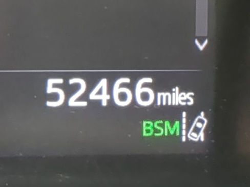 Used 2024 Toyota Camry SE w/ Convenience Package FWD image 30