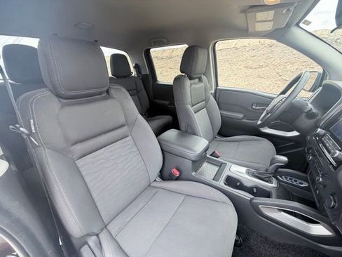 Certified 2024 Nissan Frontier SV image 31