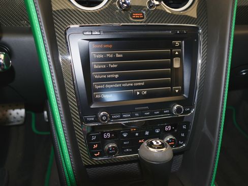 Used 2015 Bentley Continental GT3-R image 33
